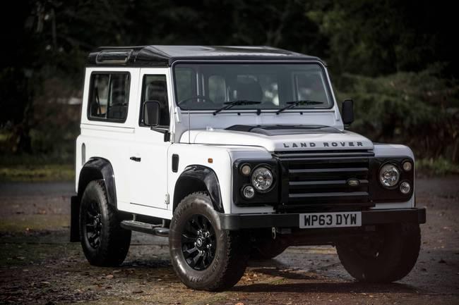 Land Rover Defender 90