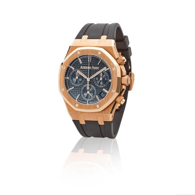 Audemars Piguet. A fine and rare 18K rose gold automatic calendar flyback chronograph wristwatch Audemars Piguet. Beau et rare chronographe bracelet en or rose 18K (750) avec date et fonction flyback mouvement automatique Royal Oak, Ref: 26240OR,