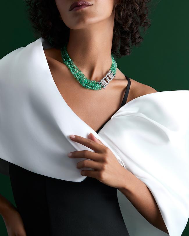 COLLIER CHRYSOPRASES, EMERAUDES, RUBIS, ET DIAMANTS