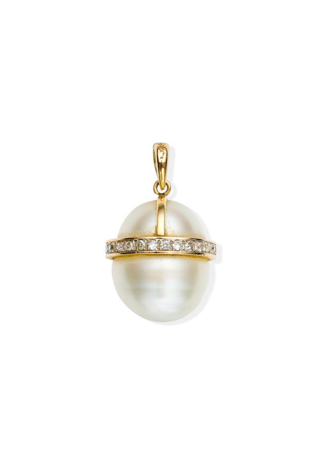 CULTURED PEARL AND DIAMOND PENDANT